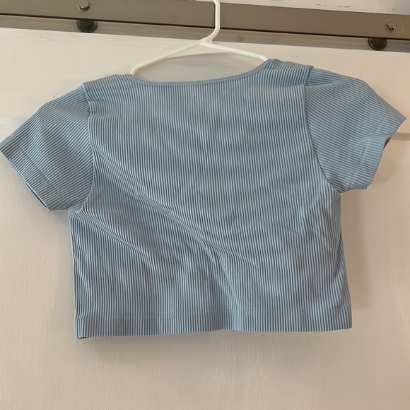 Garage blue cropped v-neck - Picture 2 of 2